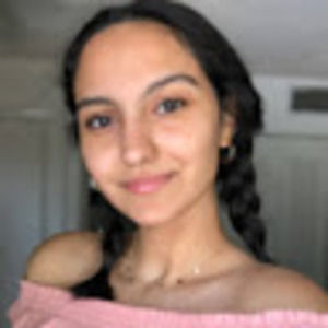 Meet your Posher, Camila